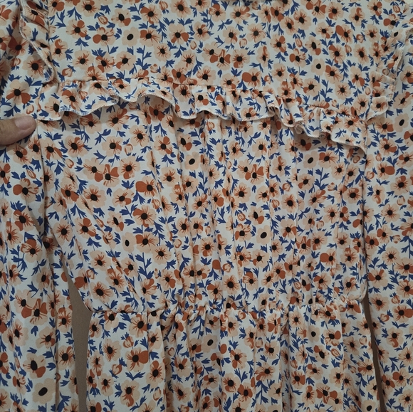 Chic style dress , Size S used like new - Picture 6 of 10